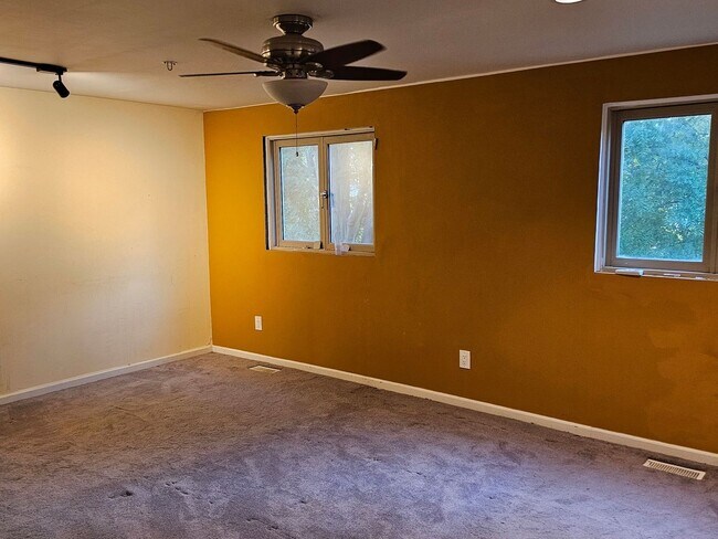 Building Photo - 3 Bedroom Single Family Home in Canton