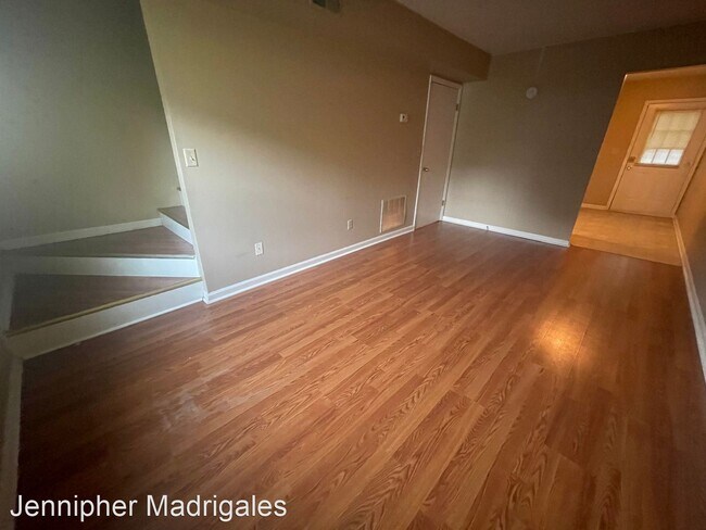 Building Photo - 2 br, 1 bath House - 5307 Marion Avenue Apt B