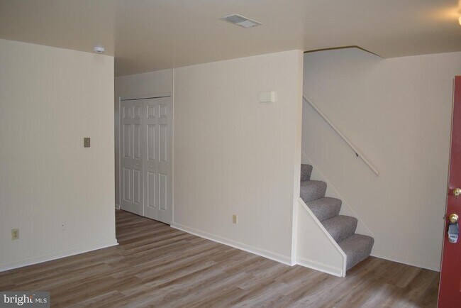 Foto del edificio - 961 Orchard Dr