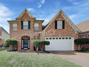 Building Photo - 9321 N Fairmont Cir