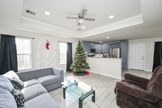 Foto del edificio - 1739 Cemetery Rd