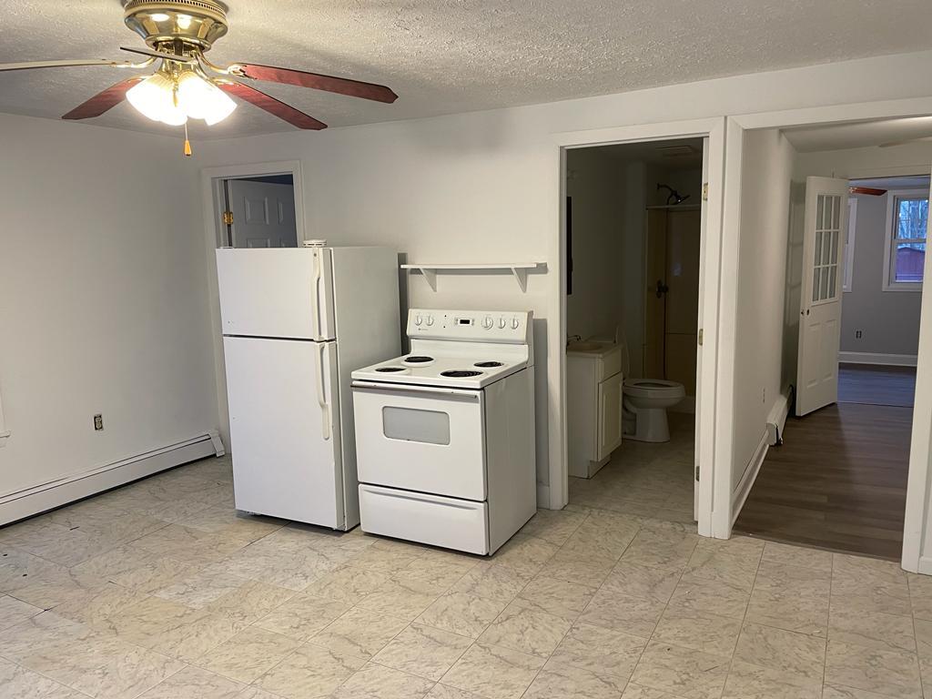 Primary Photo - 110 Pomfret St