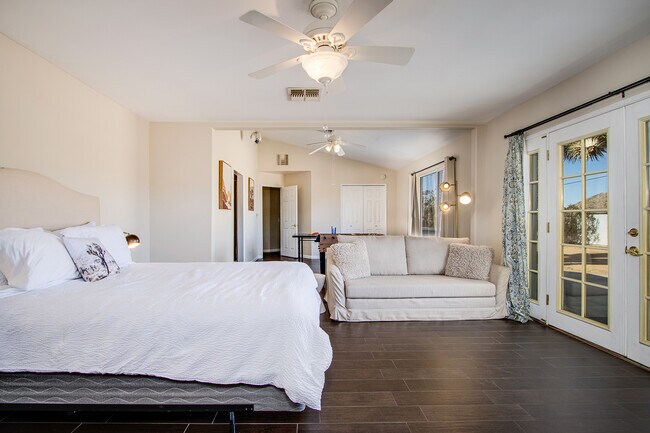 Foto del edificio - 63437 Quail Springs Rd
