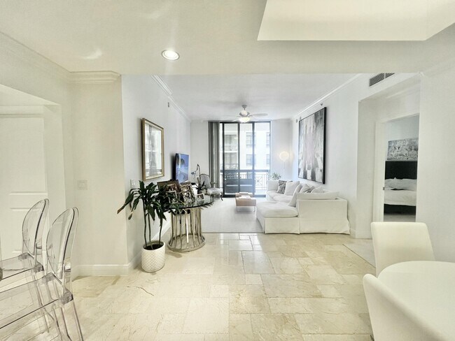 Foto del edificio - 701 S Olive Ave