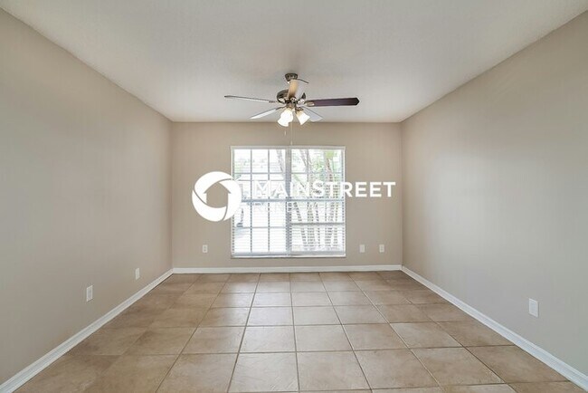 Building Photo - 3 Bedroom Pet-Friendly Home in OVIEDO, FL with Main Street Renewal