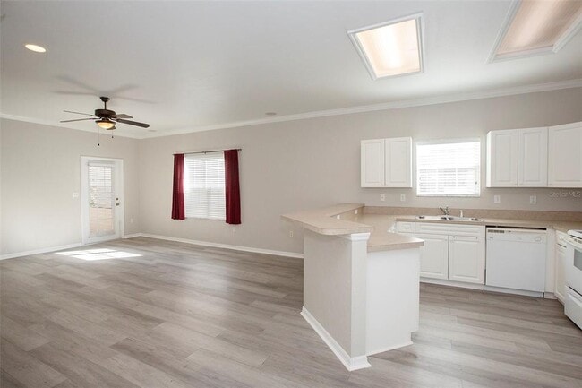 Building Photo - 4712 NW 80th Rd