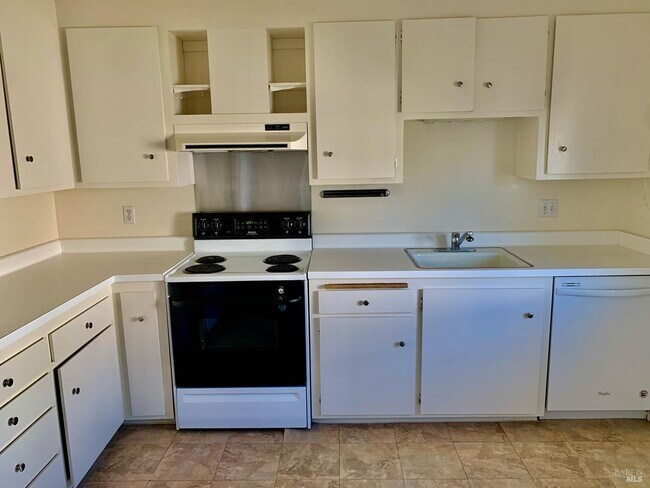 Foto del edificio - 175 Upper Via Casitas