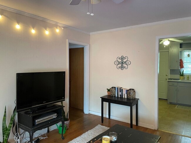 Photo - 18-20 Milledge Ct Apartment