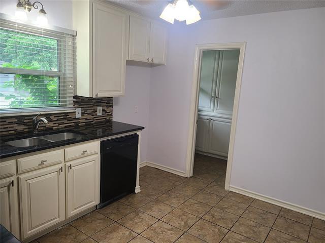Building Photo - 5154 Winifred Dr