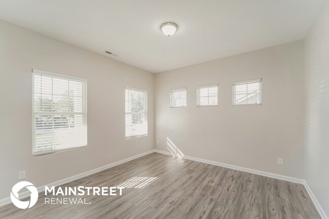 Building Photo - 11123 Silver Glen Ln