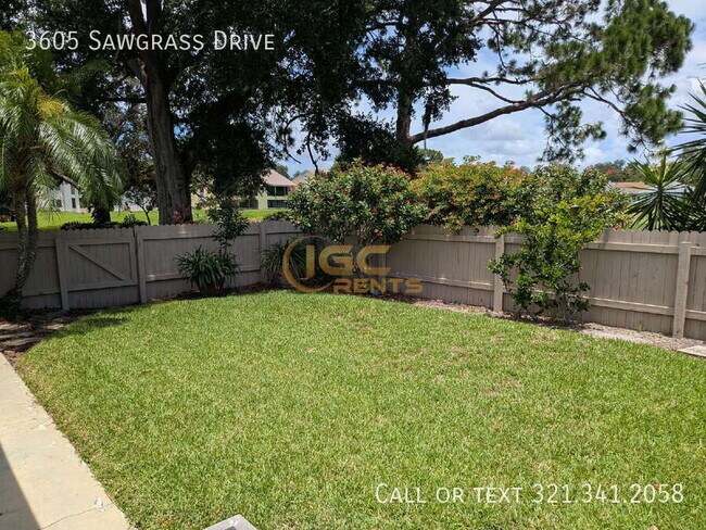Building Photo - 3605 Sawgrass Dr