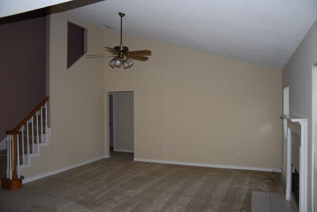 Foto del edificio - 9 Pine Lake Ct