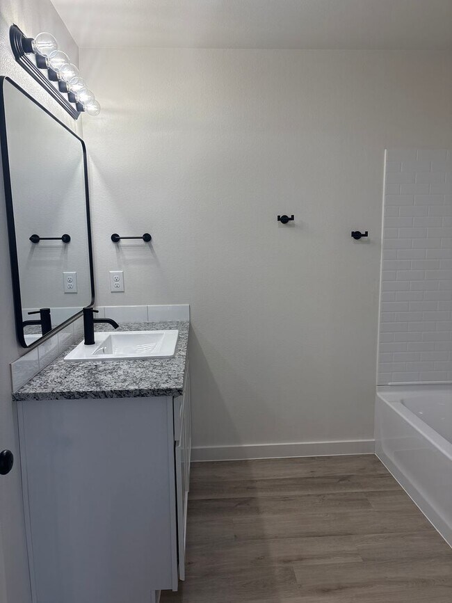 Foto del edificio - This Wont Last Long!!!