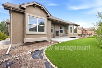 Building Photo - 7183 Cottonwood Tree Dr