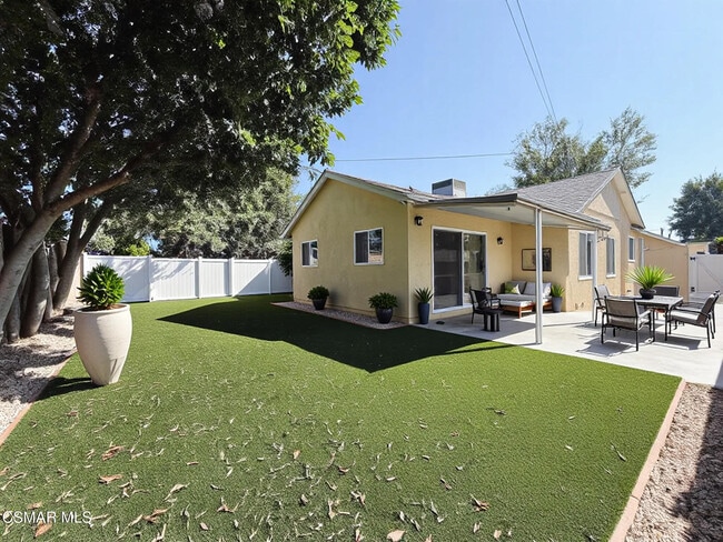 Foto del edificio - 8101 Sunny Brae Ave