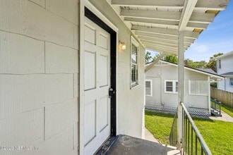 Building Photo - 2747 Forbes St