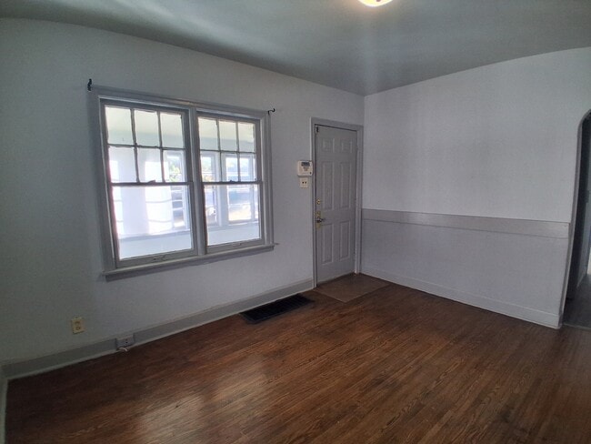 Foto del edificio - 28 S Virginia Ave