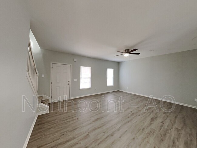 Foto del edificio - 1003 Sims Ave NW