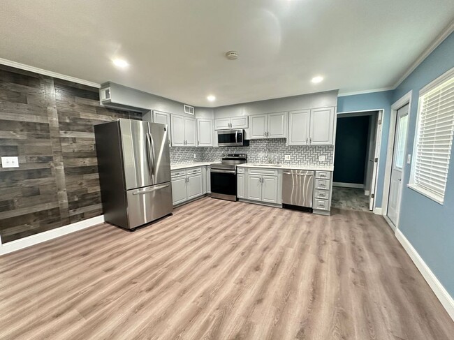 Foto del edificio - 121 SE Arapahoe Ln