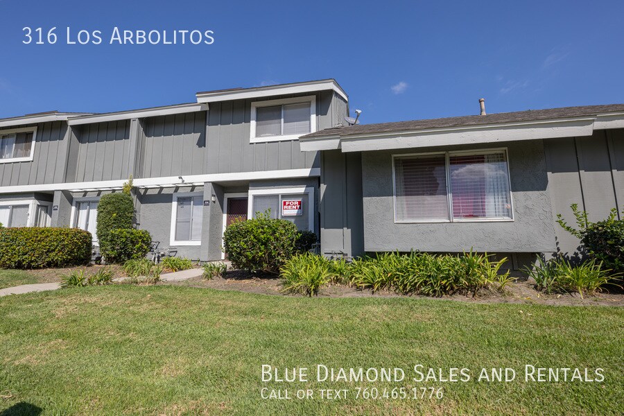 Primary Photo - Completely upgraded 4 BR, 3 BA Townhouse i...