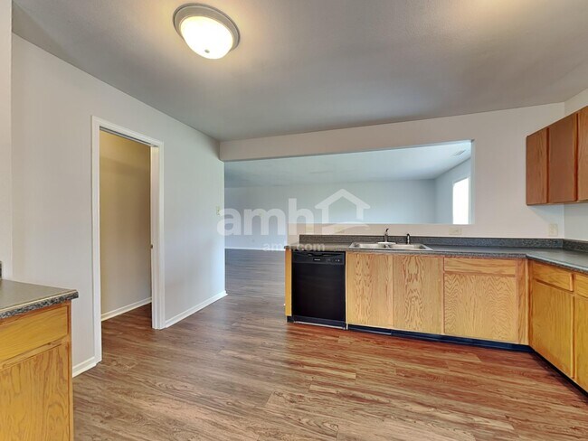 Foto del edificio - 2373 Blackthorn Dr