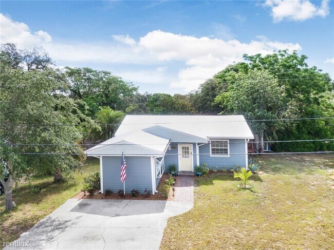Building Photo - 3 br, 2 bath House - 1306 SUTHERLAND DRIVE