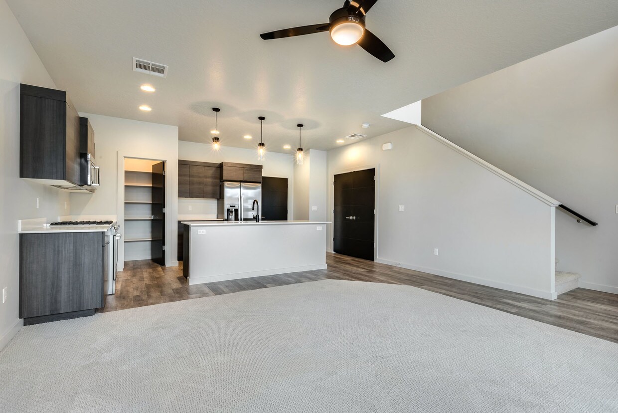 1268 E Lone Creek Dr, Eagle, ID 83616 Townhome Rentals in Eagle ID