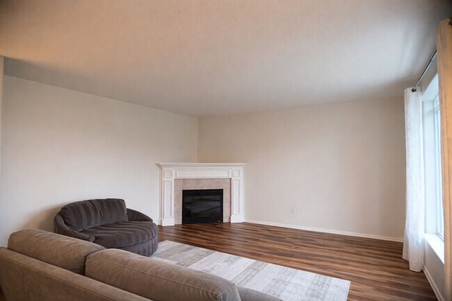 Foto del edificio - 5447 N St