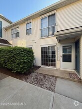 Building Photo - 526 Tivoli Ct