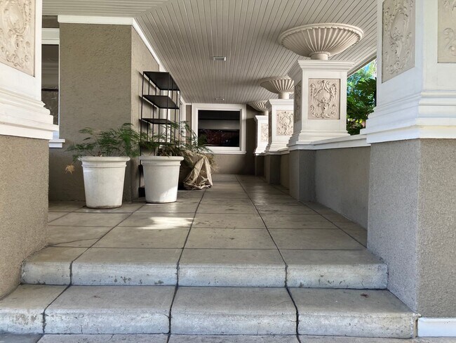 Foto del edificio - Charming Craftsman 2-Bedroom Home with Upd...