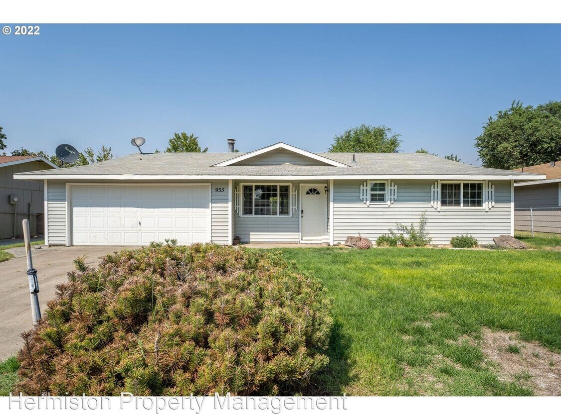 Primary Photo - 3 br, 2 bath House - 935 E Gladys Ave