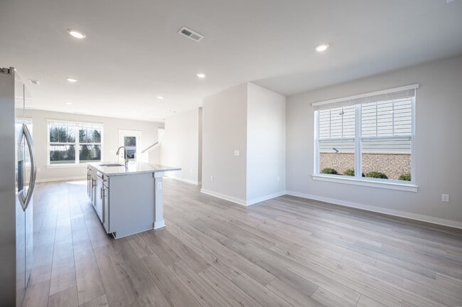 Building Photo - 4213 Gandalf Ln