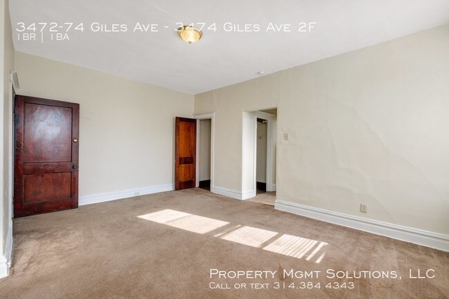 Foto del edificio - 3472 Giles Ave