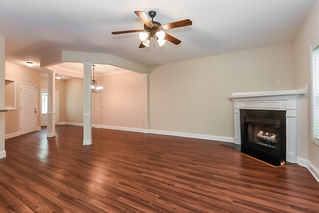 Foto del edificio - 113 Bethany Manor Dr