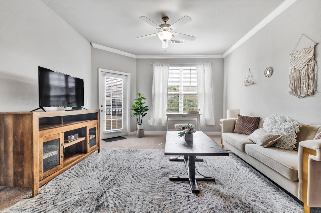 Living Room - 774 Gates Mills Dr