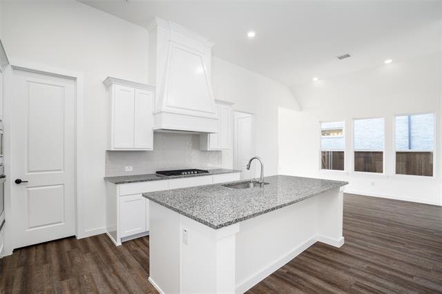 Foto del edificio - 15688 Fringe Tree Rd