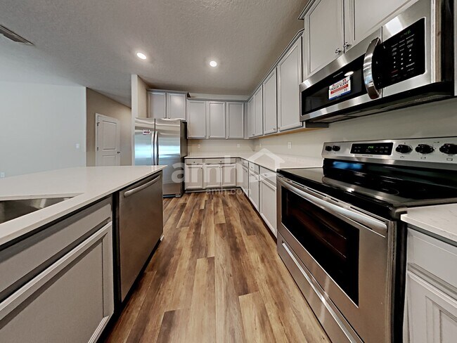 Foto del edificio - 89 Stone Arbor Ln