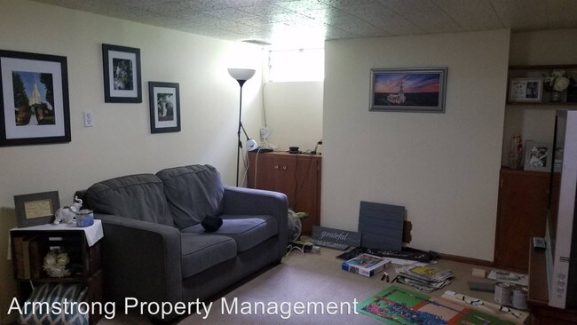 Building Photo - 840 E 350 N