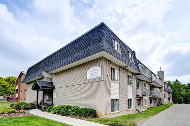 Building Photo - Snyder Avenue Apartments