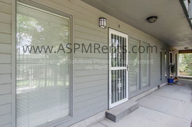 Foto del edificio - 2730 S 1100 E