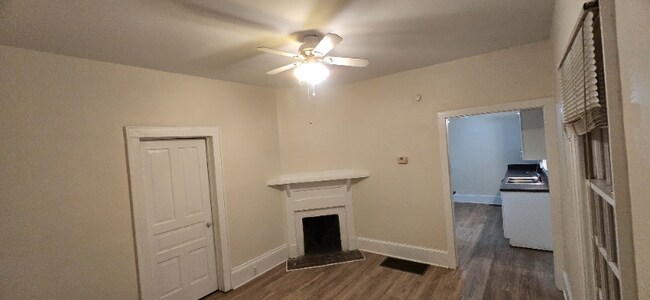 Foto del edificio - 2408 Bedford Ave