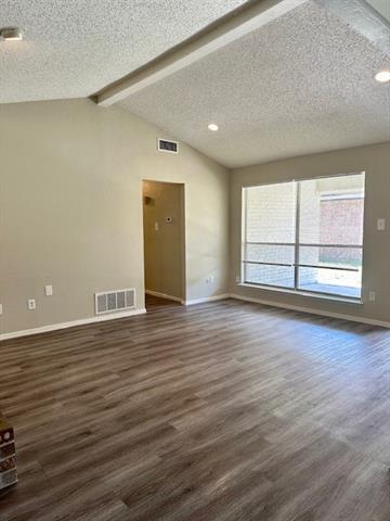 Foto del edificio - 5414 Sandpiper Ln