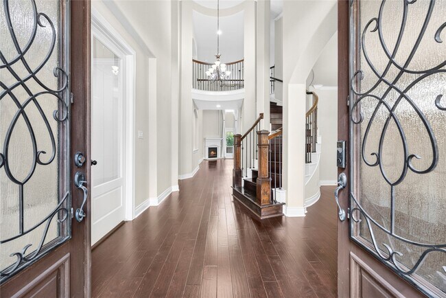 Foto del edificio - 2822 Juniper Pines Ln