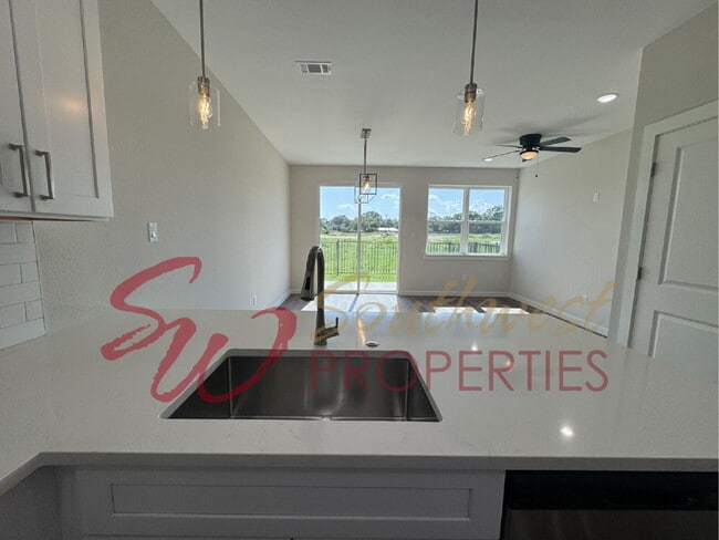 Building Photo - Upgrade your living experience across from campus! 3 bedroom 3.5 bath!