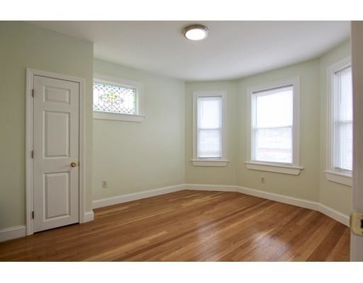 Building Photo - 989 Boylston St