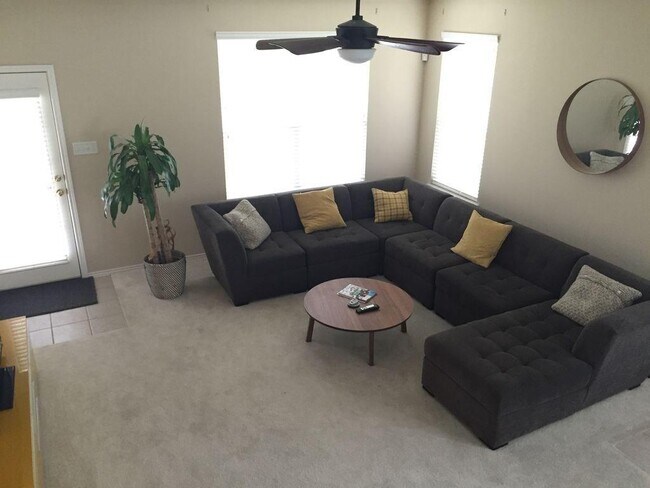 Foto del edificio - 1900 Scofield Ridge Pkwy