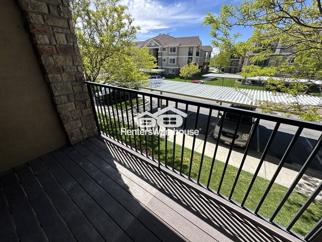 Building Photo - 1202 W 110 N