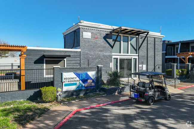 Leasing Office Entrance - Regency at Ridgmar
