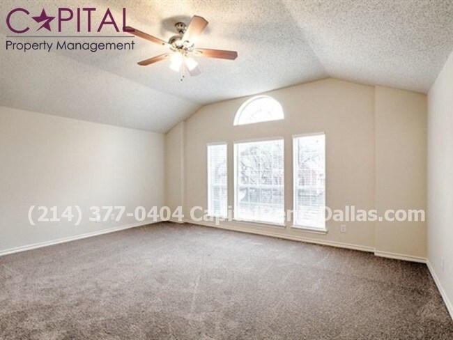 Building Photo - 5507 Bradley Ct
