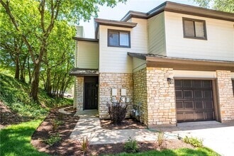 Building Photo - 9000 Mountain Ridge Dr